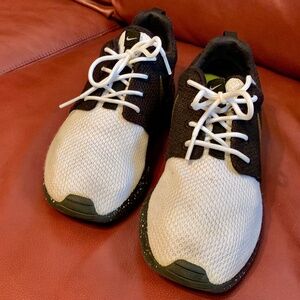 "Nike" running shoes, 6